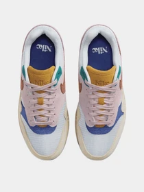 Кроссовки NIKE модель FN7200-224 Фото