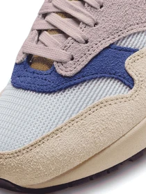 Кроссовки NIKE модель FN7200-224 Фото
