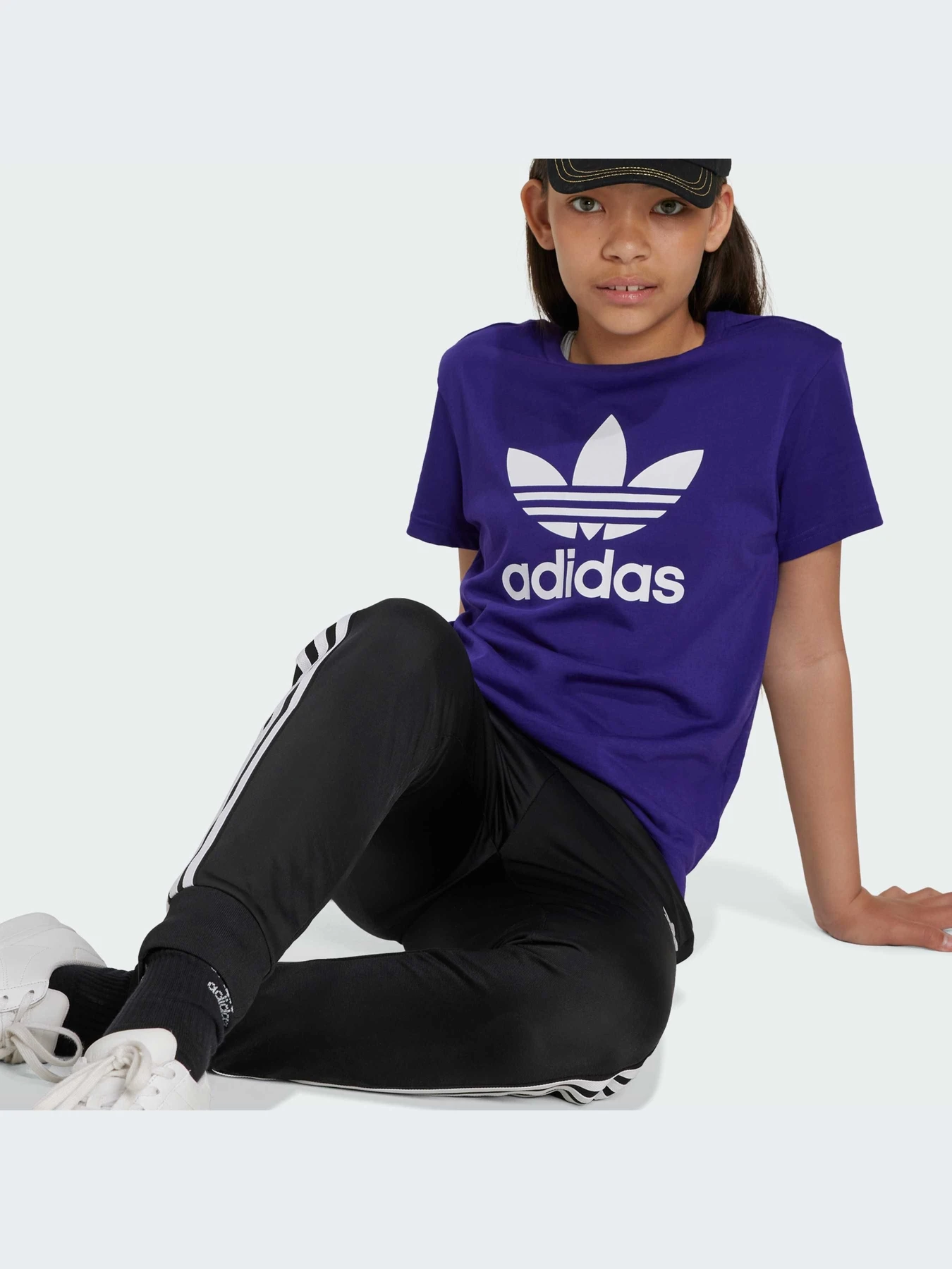 Футболки и поло Adidas модель IY7427-KZ Футболки и поло Adidas модель IY7427-KZ Фото