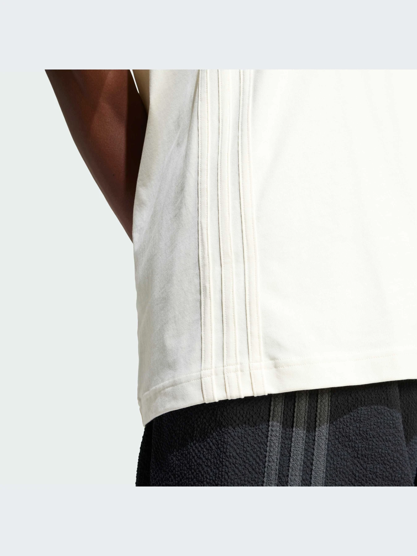 Футболки и поло Adidas модель JD0912-KZ Футболки и поло Adidas модель JD0912-KZ Фото