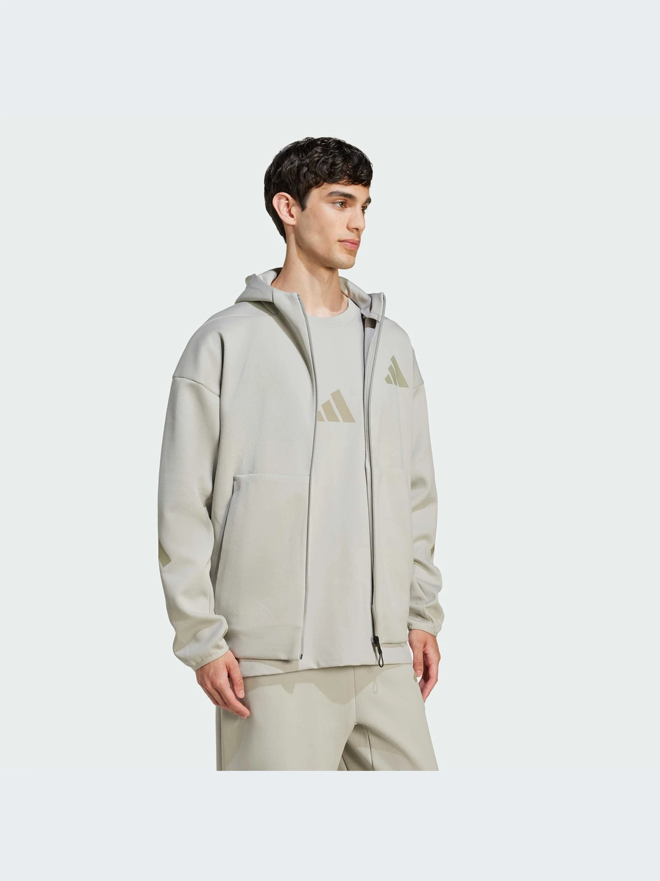 Худи и свитшоты Adidas ZNE модель JW4720-KZ Худи и свитшоты Adidas ZNE модель JW4720-KZ Фото