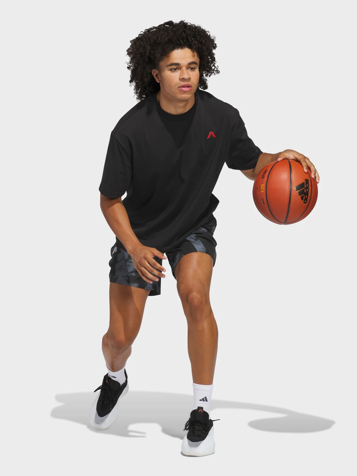 Футболки и поло Adidas модель JW2930-KZ Футболки и поло Adidas модель JW2930-KZ Фото