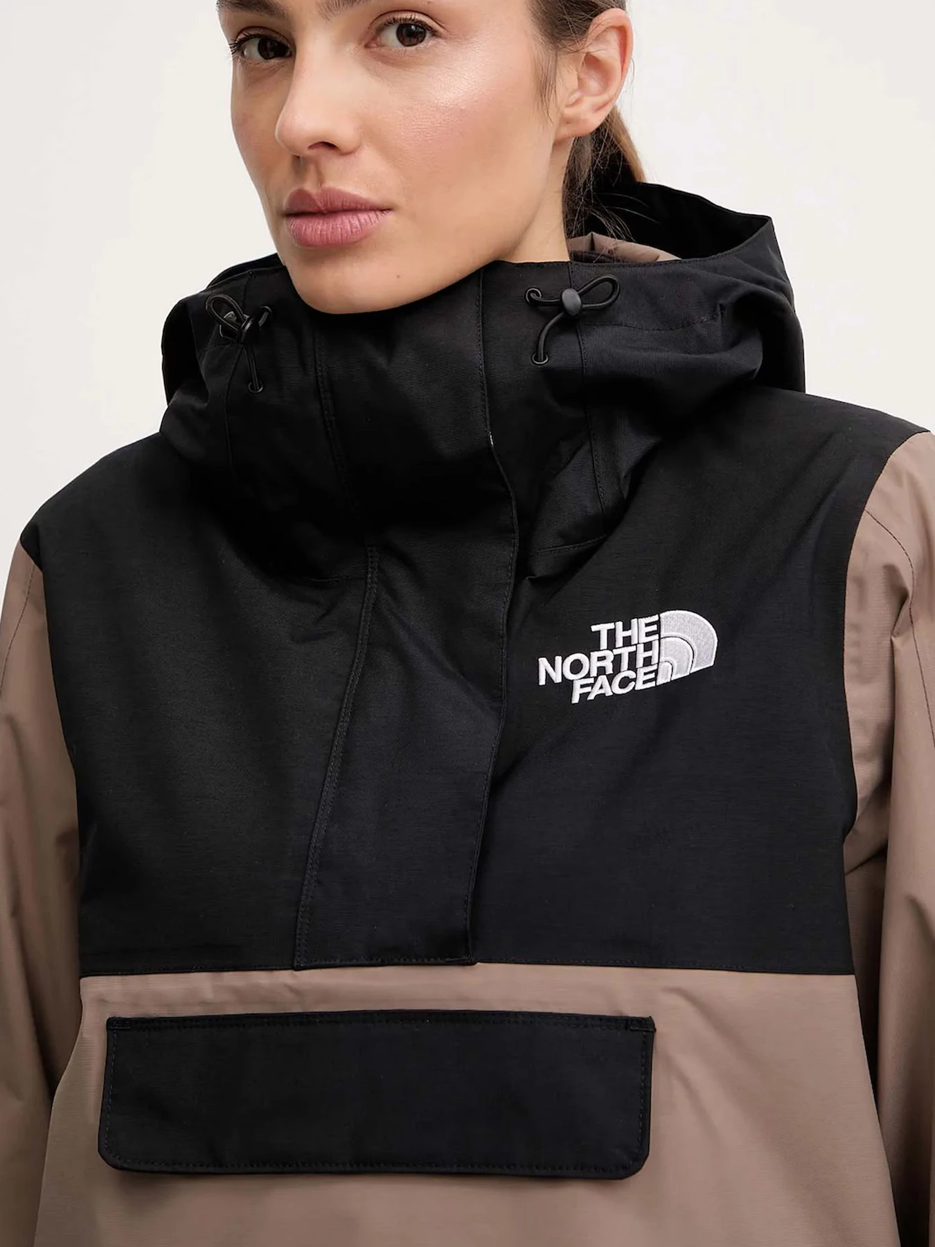 Куртки и дубленки The North Face модель NF0A82W1DHL1 Куртки и дубленки The North Face модель NF0A82W1DHL1 Фото