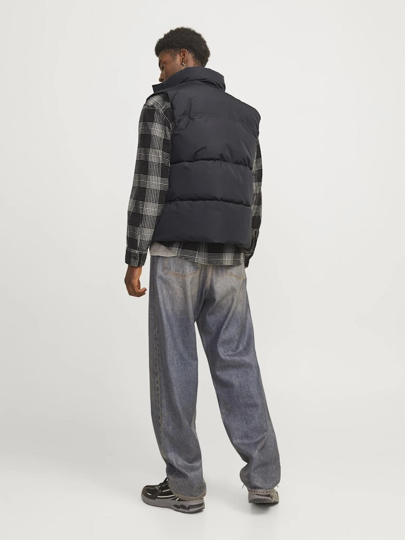 Куртки и дубленки JACK & JONES модель 12256981_Black Фото