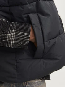 Куртки и дубленки JACK & JONES модель 12256981_Black Фото