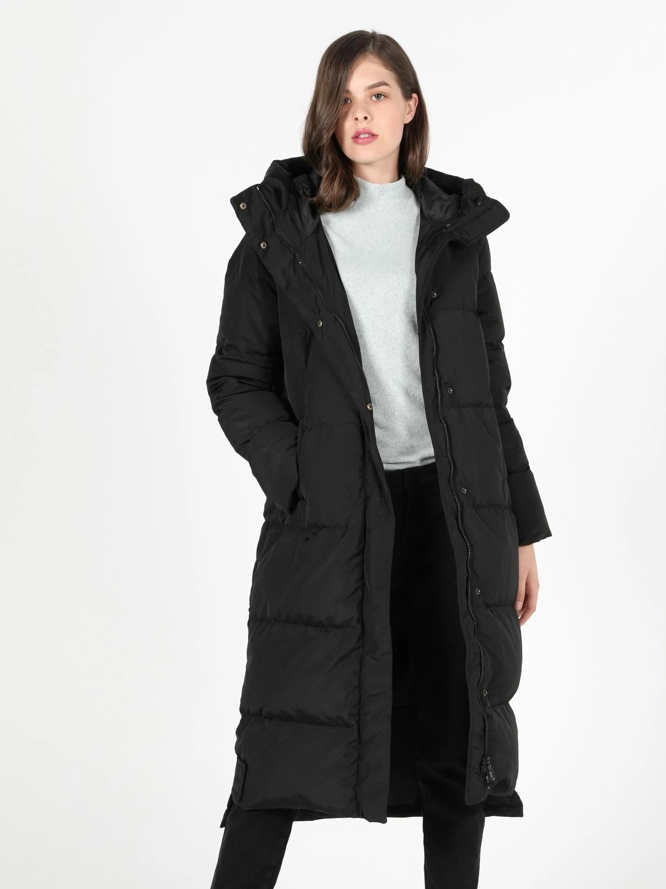 Куртки и дубленки Colin’s модель CL1051070_BLK Фото