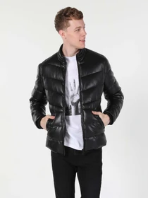 Куртки и дубленки Colin’s модель CL1055602_BLK Фото
