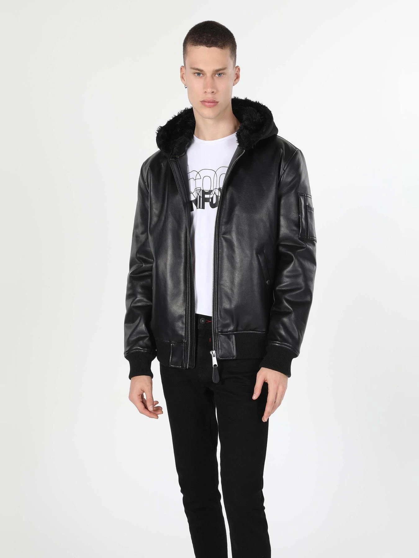 Куртки и дубленки Colin’s модель CL1060744_BLK Фото