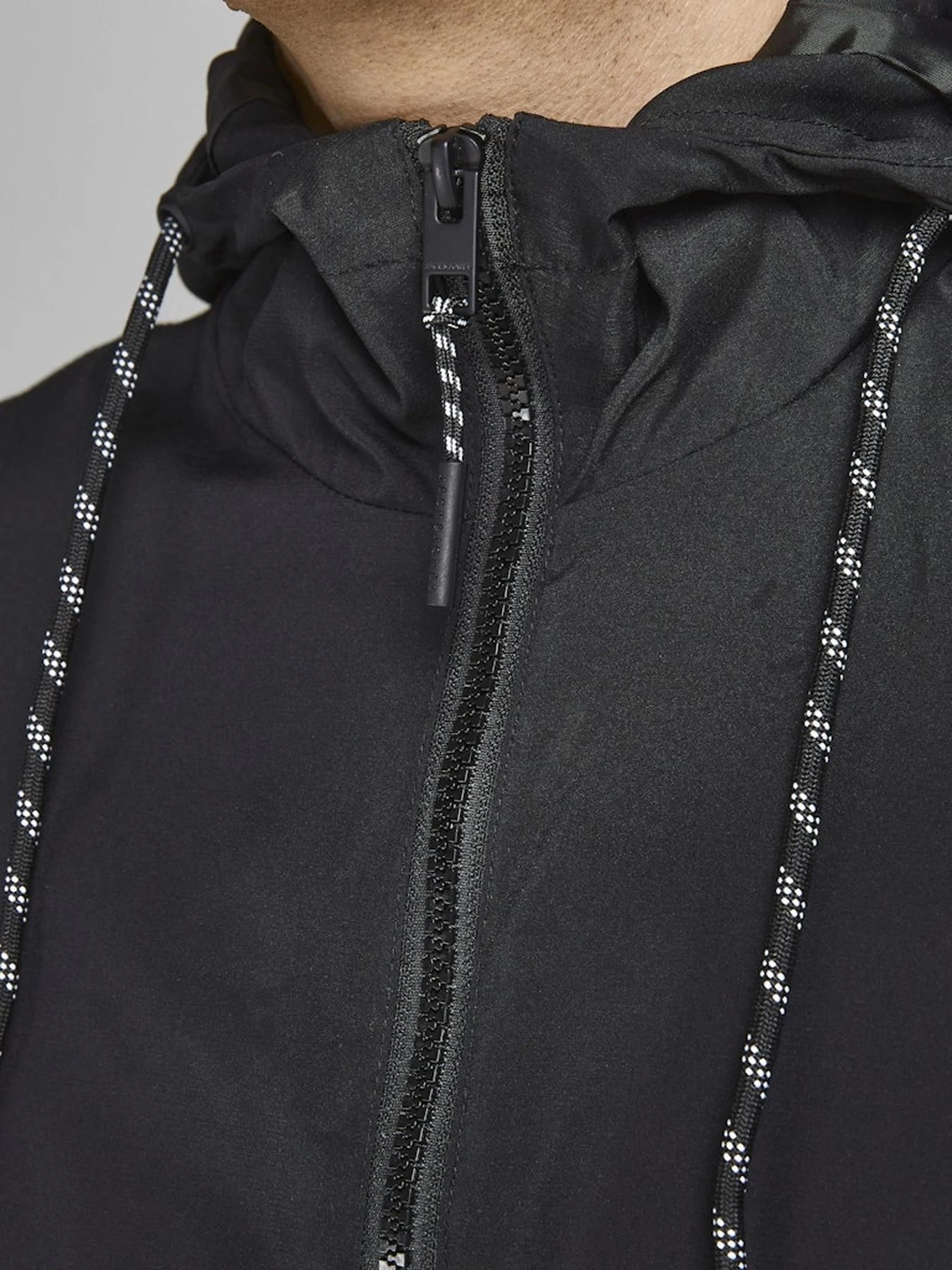 Куртки и дубленки JACK & JONES модель 12200636_Black Фото