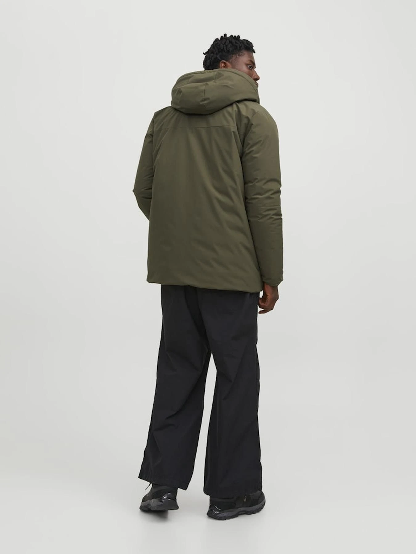 Куртки и дубленки JACK & JONES модель 12243225_OliveNight Фото