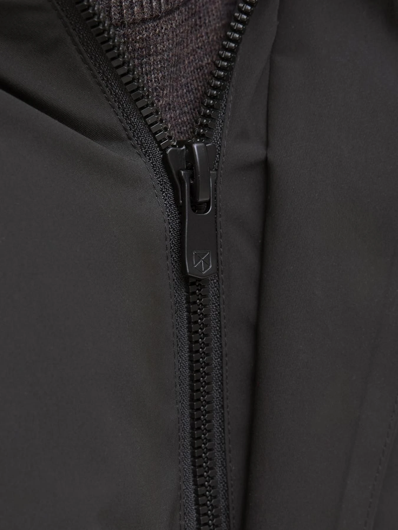 Куртки и дубленки JACK & JONES модель 12280905_Black Фото