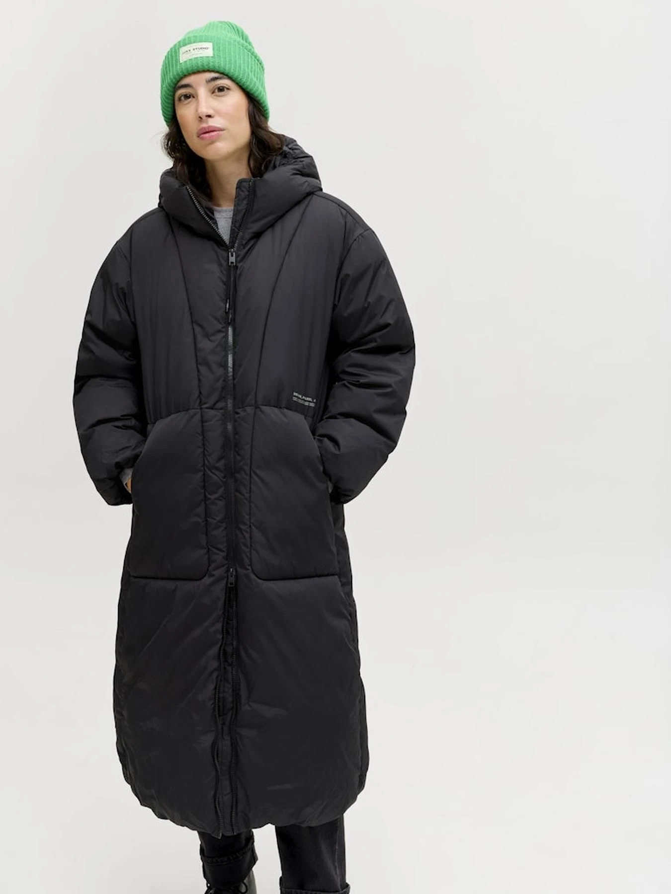 Куртки и дубленки JACK & JONES модель 12258746_Black Фото