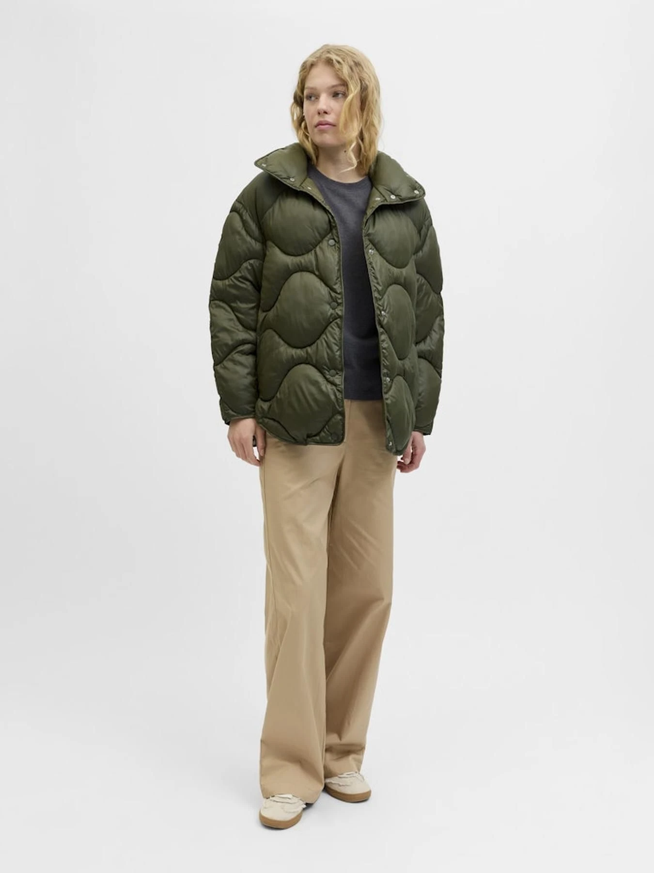 Куртки и дубленки JACK & JONES модель 12264826_GrapeLeaf Куртки и дубленки JACK & JONES модель 12264826_GrapeLeaf Фото