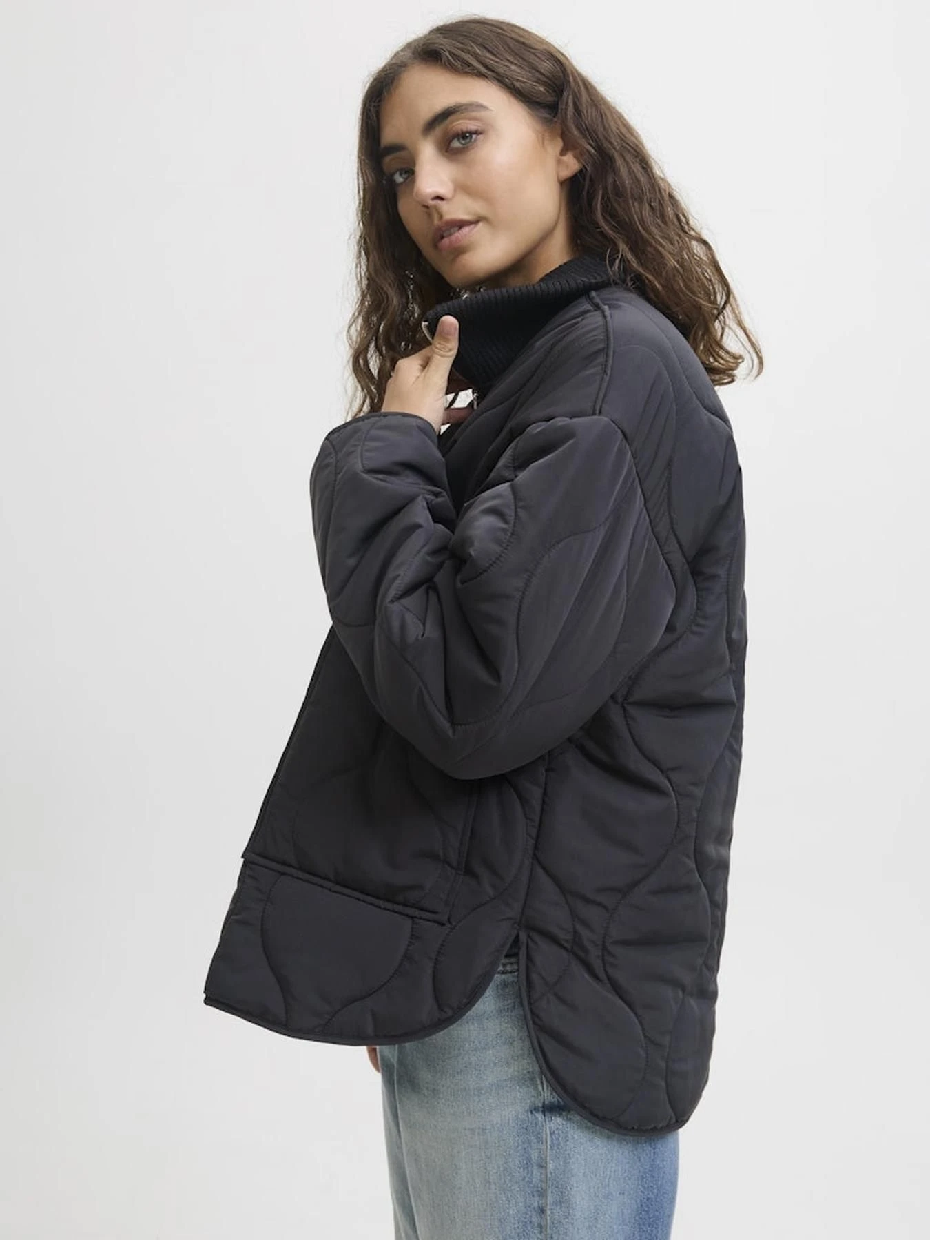 Куртки и дубленки JACK & JONES модель 12278851_Black Куртки и дубленки JACK & JONES модель 12278851_Black Фото