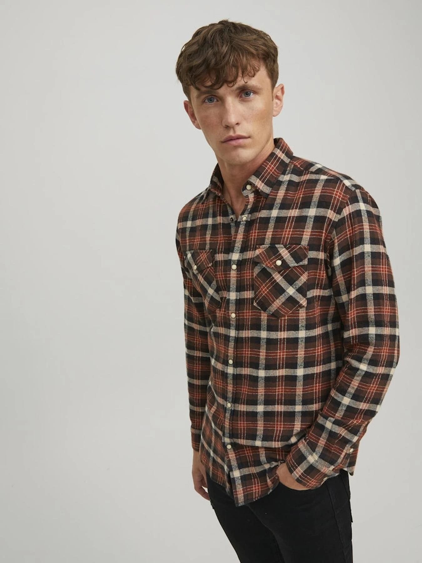 Рубашки JACK & JONES модель 12213402_Rubber Рубашки JACK & JONES модель 12213402_Rubber Фото