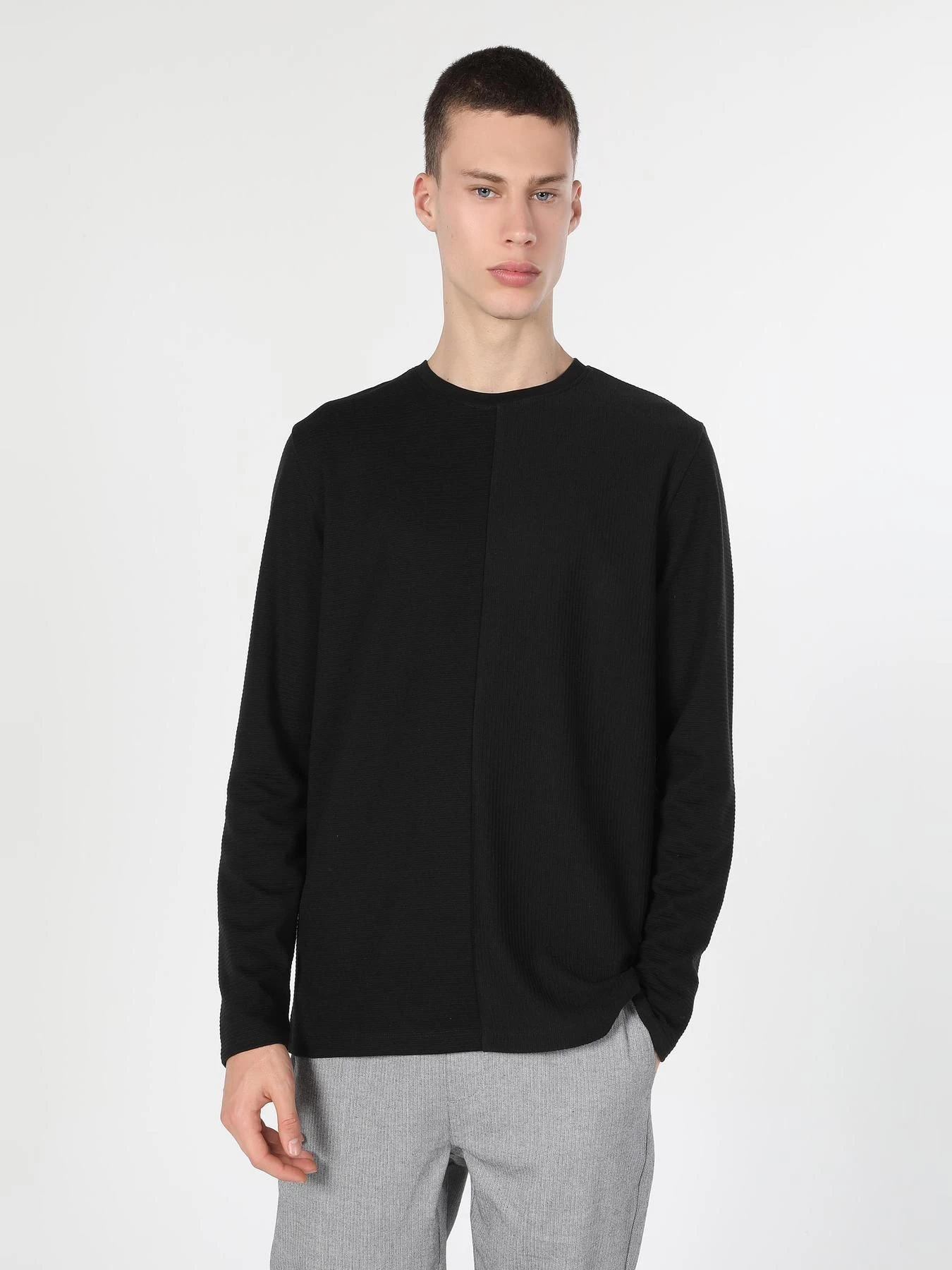 Худи и свитшоты Colin’s модель CL1060211_BLK Фото