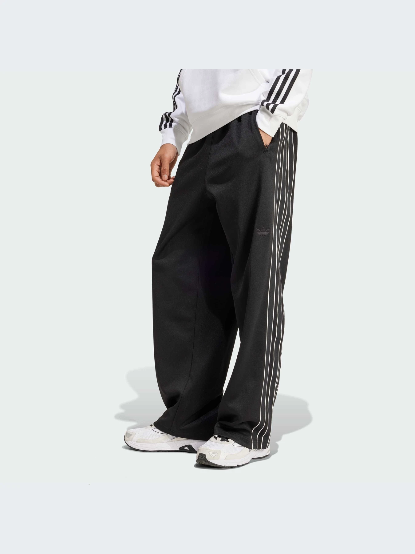 Брюки Adidas модель IX6721-KZ Брюки Adidas модель IX6721-KZ Фото