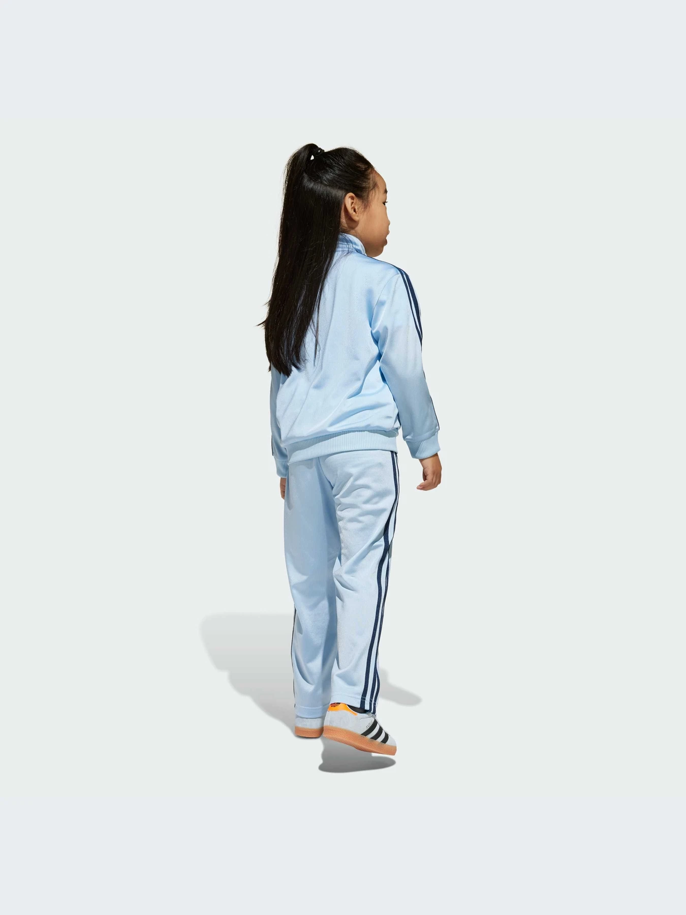 Костюмы Adidas Adicolor модель JC9153-KZ Костюмы Adidas Adicolor модель JC9153-KZ Фото