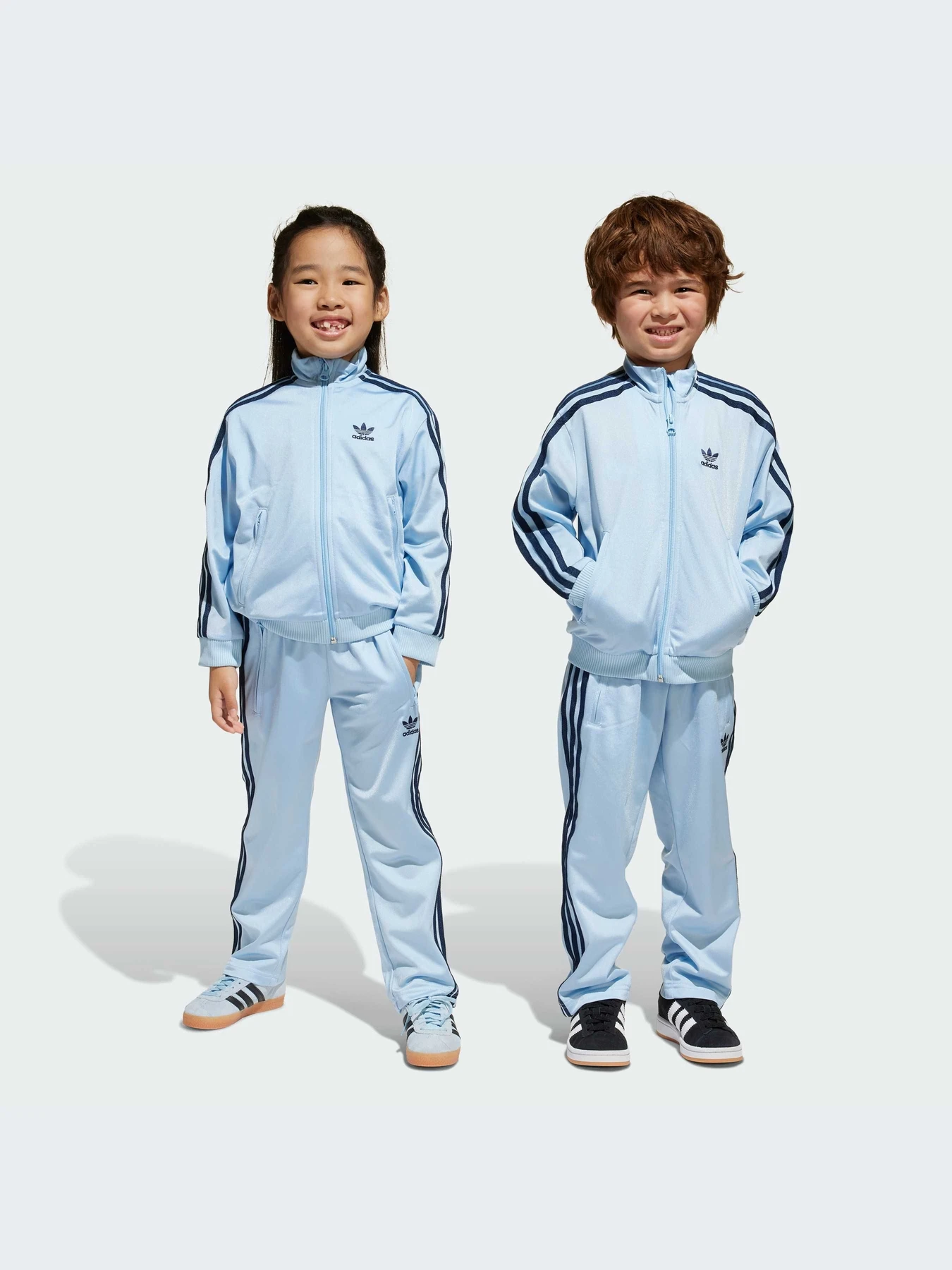 Костюмы Adidas Adicolor модель JC9153-KZ Костюмы Adidas Adicolor модель JC9153-KZ Фото