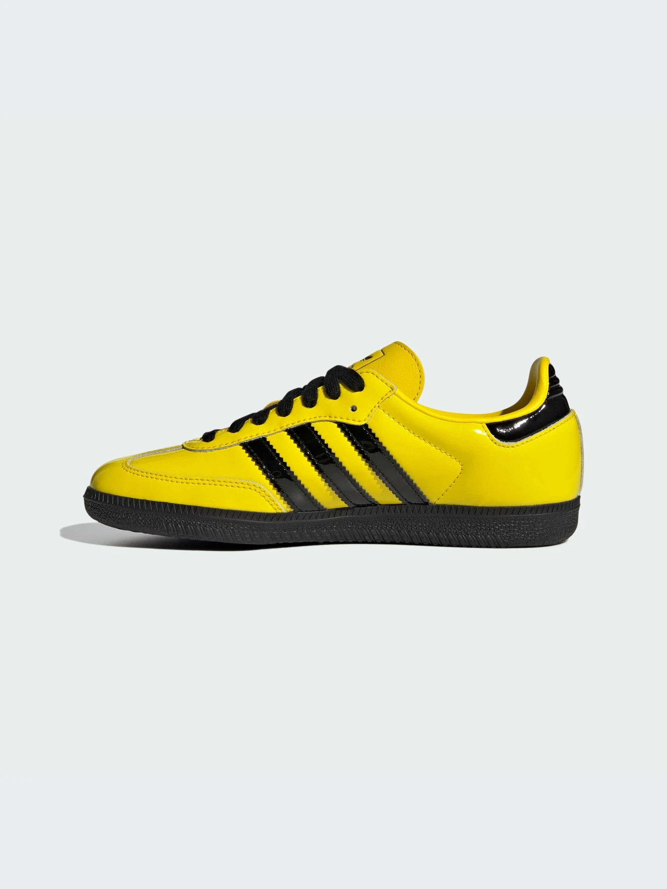 Кроссовки Adidas модель JR8749-KZ Кроссовки Adidas модель JR8749-KZ Фото