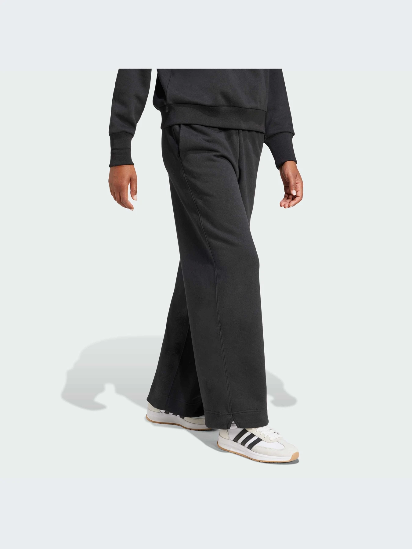 Брюки Adidas модель JJ1281-KZ Брюки Adidas модель JJ1281-KZ Фото