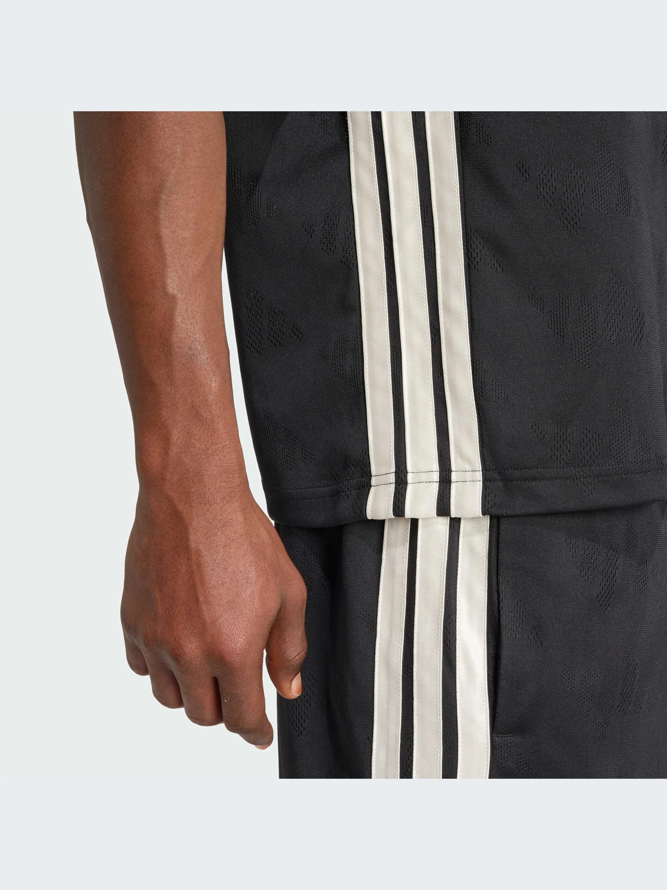Футболки и поло Adidas модель JN1831-KZ Футболки и поло Adidas модель JN1831-KZ Фото