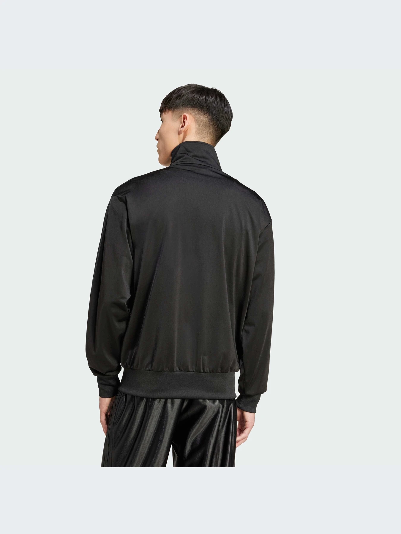 Худи и свитшоты Adidas Adicolor модель JY1347-KZ Худи и свитшоты Adidas Adicolor модель JY1347-KZ Фото