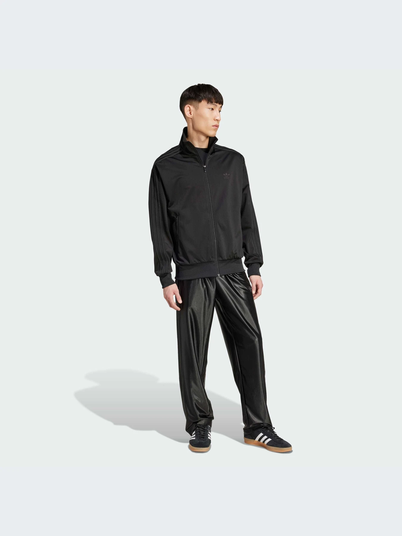 Худи и свитшоты Adidas Adicolor модель JY1347-KZ Худи и свитшоты Adidas Adicolor модель JY1347-KZ Фото