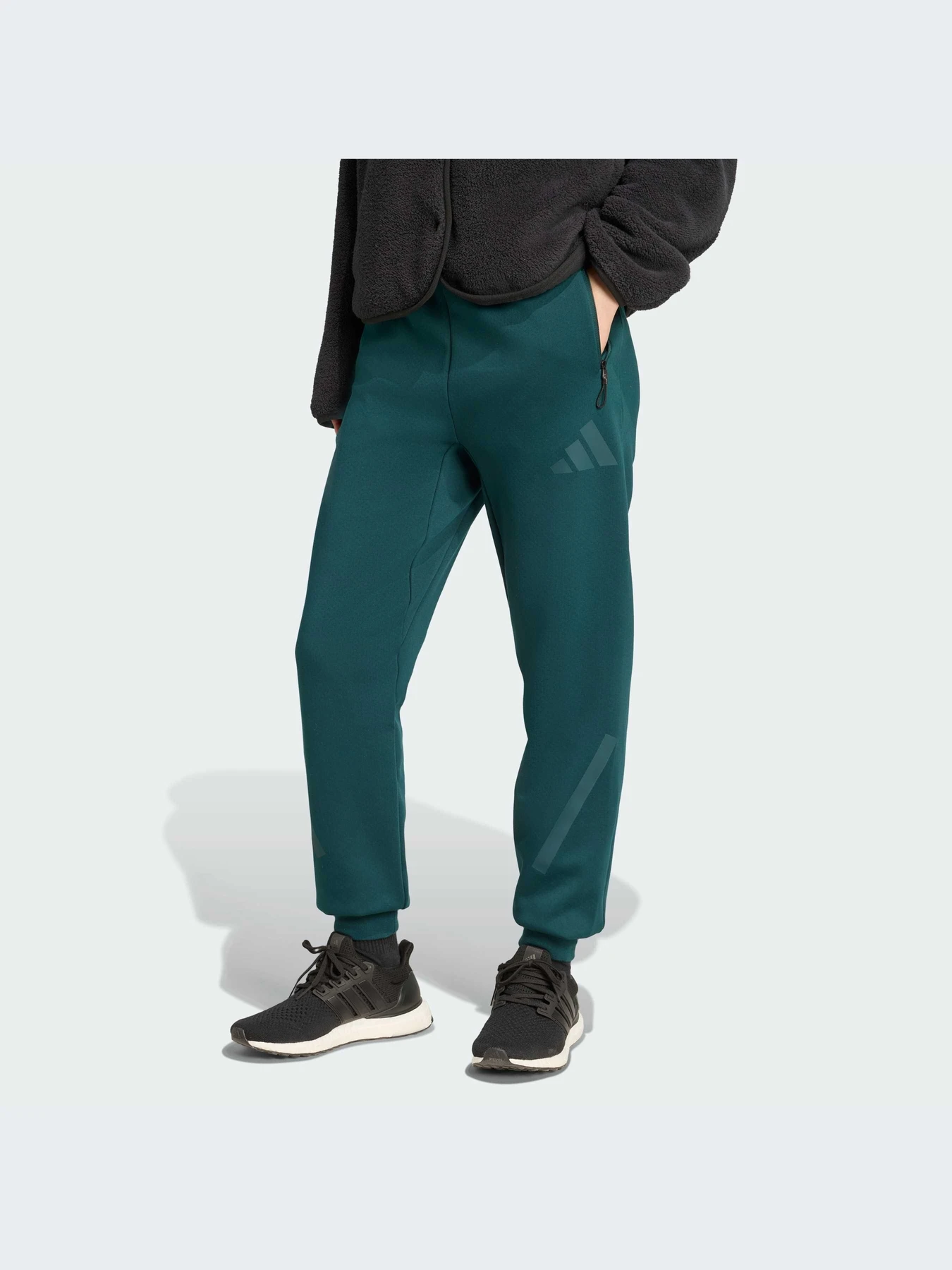 Брюки Adidas ZNE модель JW7738-KZ Брюки Adidas ZNE модель JW7738-KZ Фото