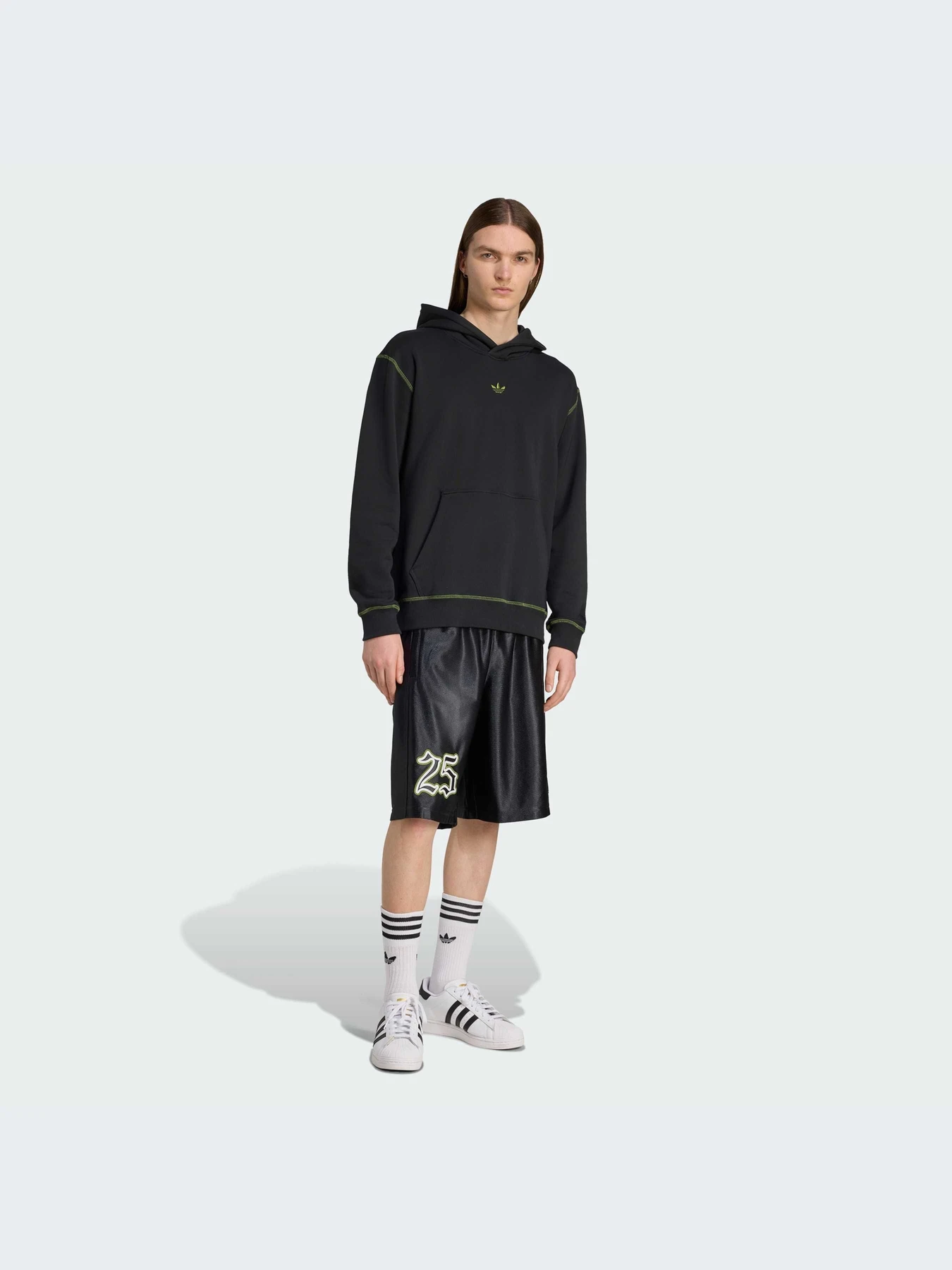 Шорты Adidas Superstar модель JY2769-KZ Шорты Adidas Superstar модель JY2769-KZ Фото
