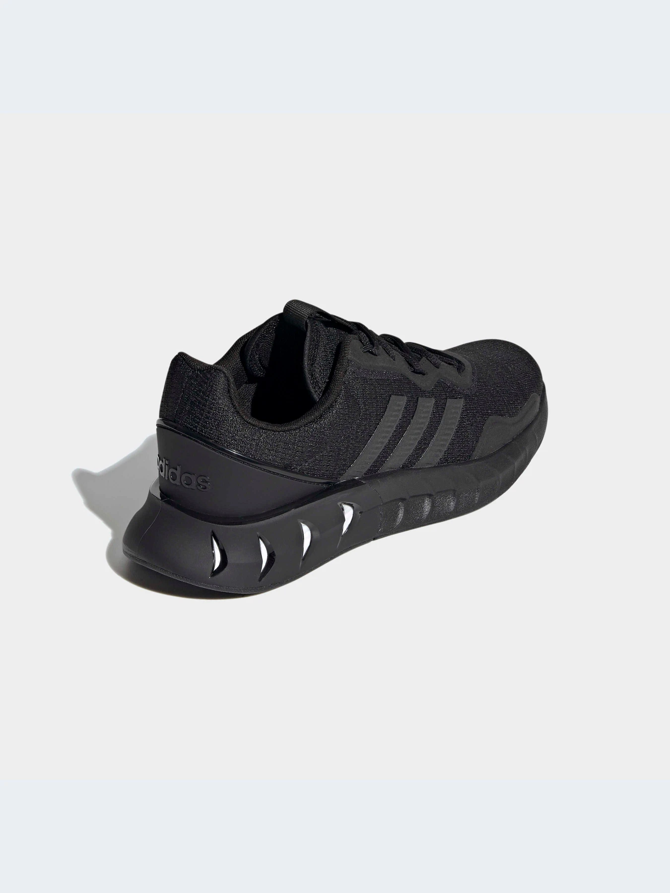 Кроссовки Adidas модель FZ2870-KZ Кроссовки Adidas модель FZ2870-KZ Фото