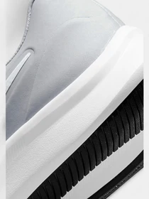 Кроссовки NIKE NIKE STAR RUNNER 3 (GS) модель DA2776-005 Фото