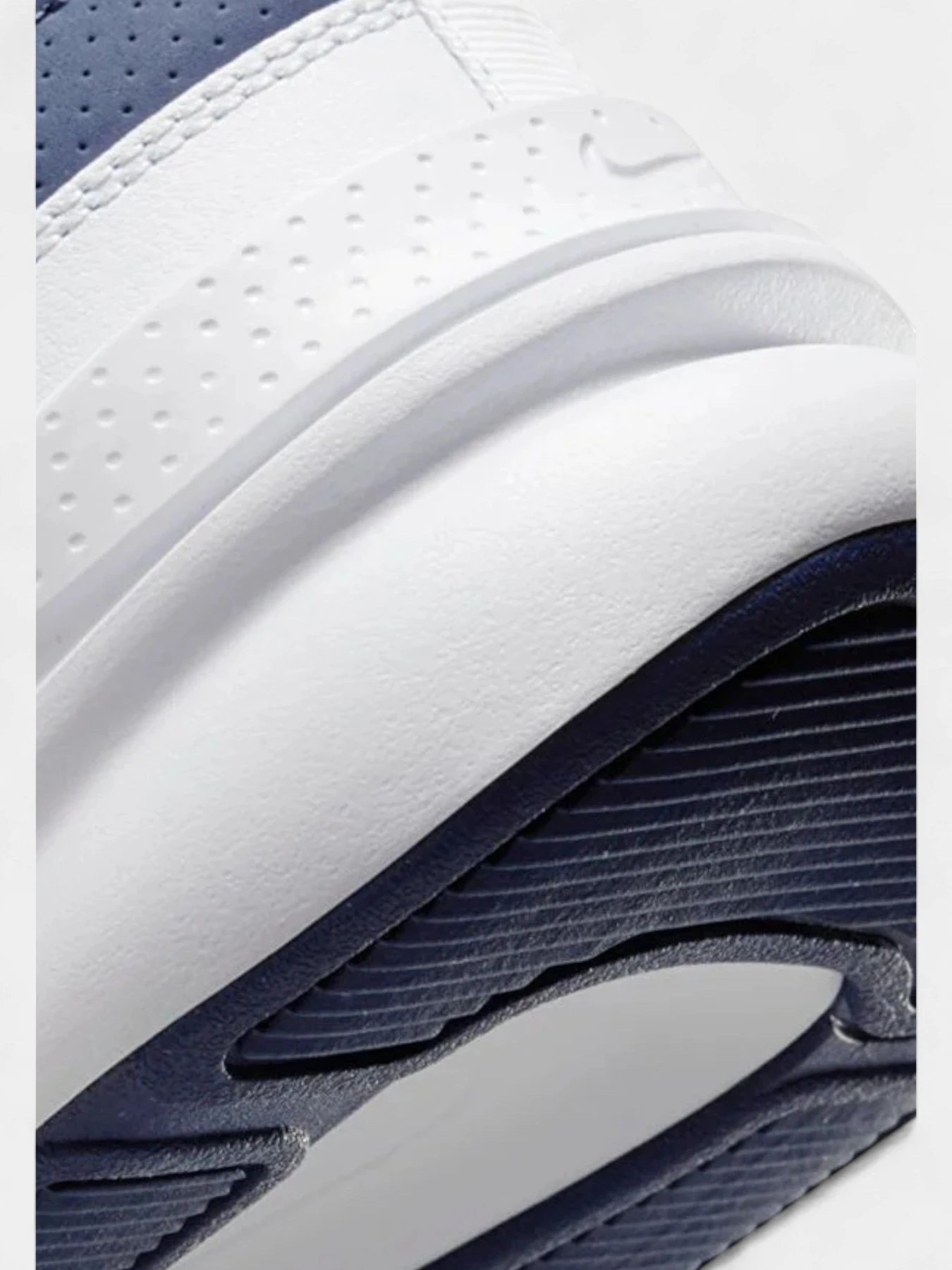 Кроссовки NIKE NIKE DEFYALLDAY модель DJ1196-100 Фото
