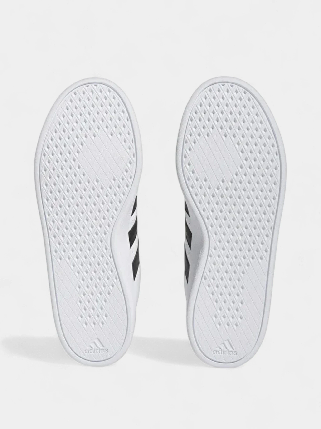 Кроссовки Adidas BREAKNET 2.0 модель HP9426 Кроссовки Adidas BREAKNET 2.0 модель HP9426 Фото