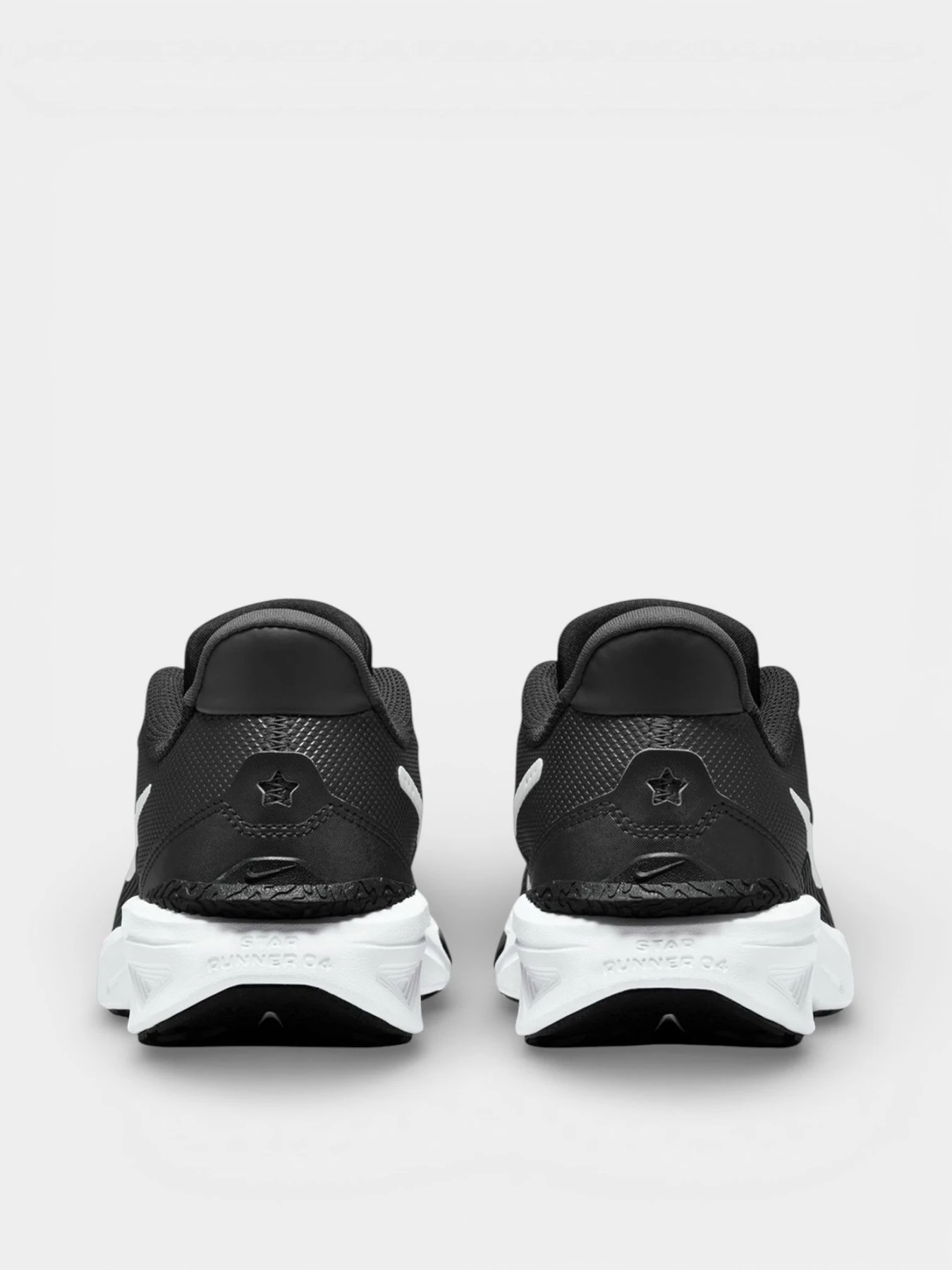 Кроссовки NIKE NIKE STAR RUNNER 4 NN (GS) модель 101792830 Кроссовки NIKE NIKE STAR RUNNER 4 NN (GS) модель 101792830 Фото