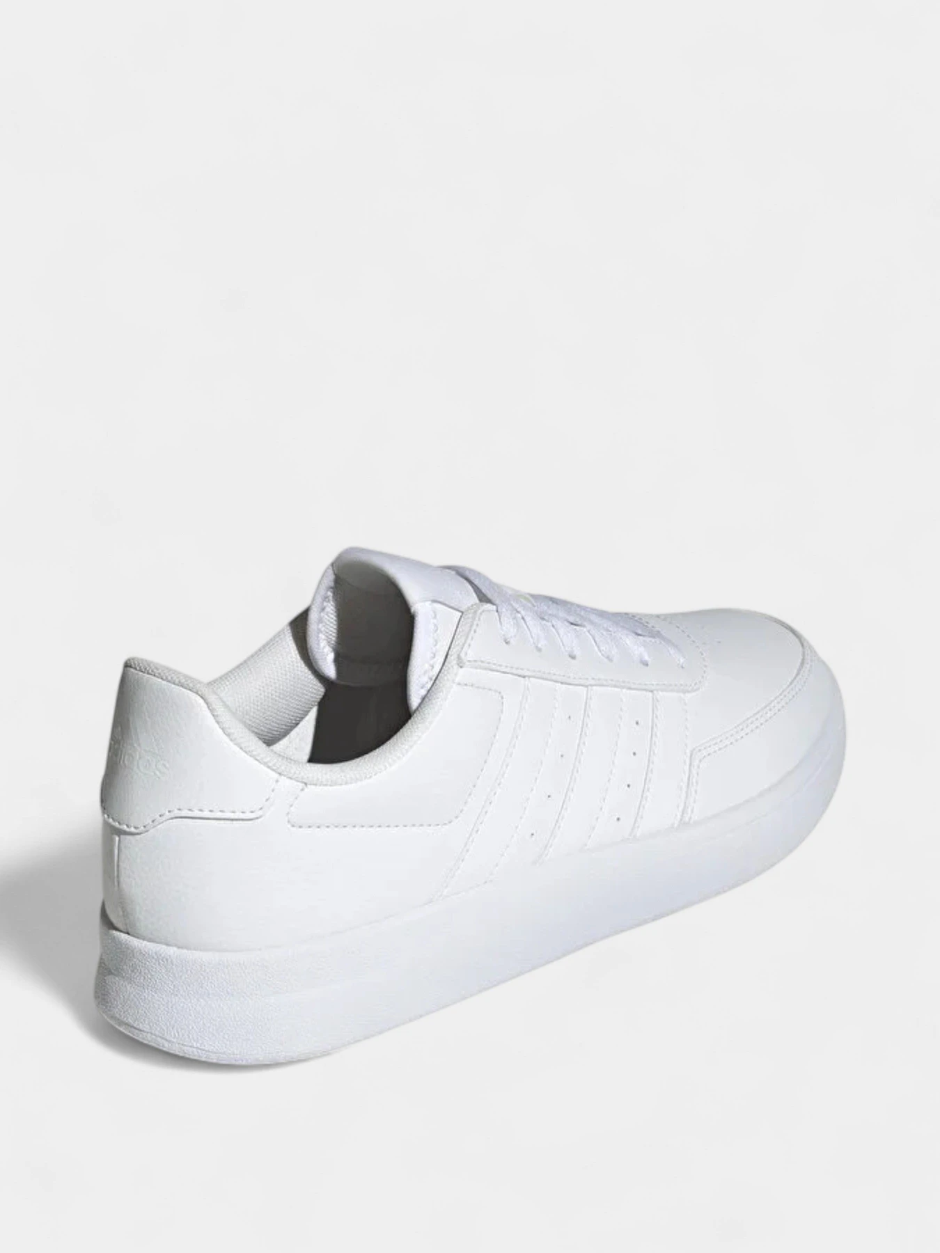 Кроссовки Adidas BREAKNET 2.0 модель ID7110 Кроссовки Adidas BREAKNET 2.0 модель ID7110 Фото