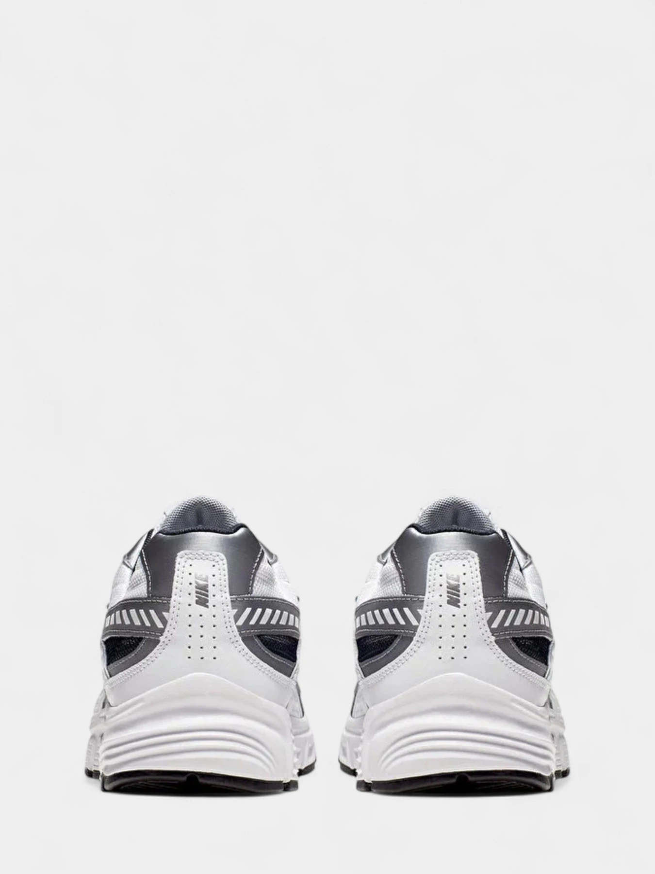 Кроссовки NIKE INITIATOR модель 394055-101 Кроссовки NIKE INITIATOR модель 394055-101 Фото
