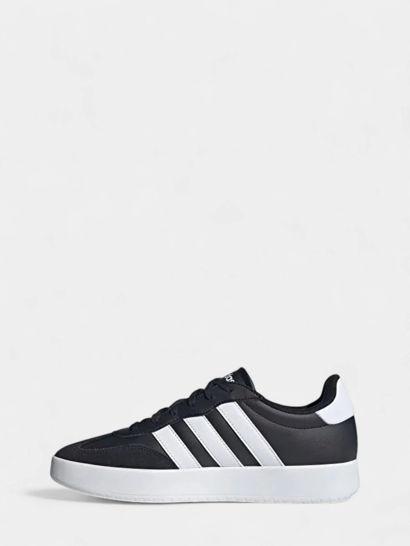 Кроссовки Adidas BARREDA модель JI2307 Кроссовки Adidas BARREDA модель JI2307 Фото