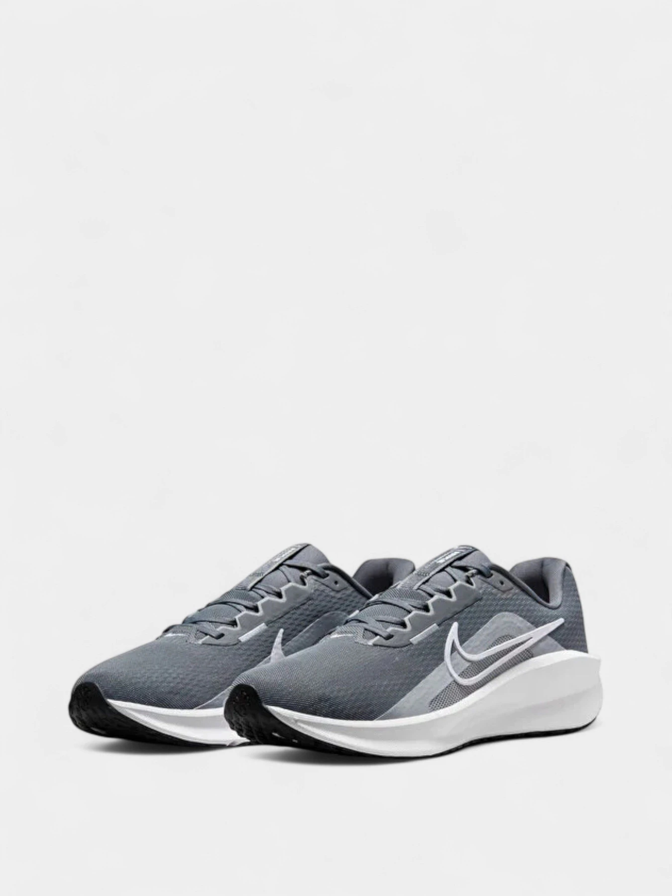 Кроссовки NIKE Nike Downshifter 13 модель FD6454-010 Кроссовки NIKE Nike Downshifter 13 модель FD6454-010 Фото