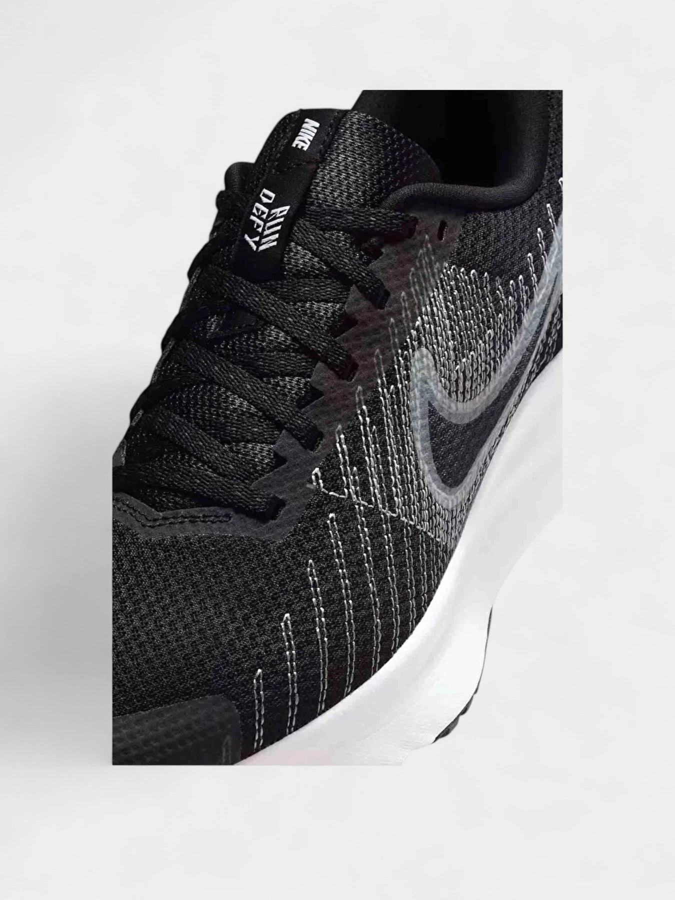 Кроссовки NIKE W NIKE RUN DEFY модель HM9593-002 Кроссовки NIKE W NIKE RUN DEFY модель HM9593-002 Фото