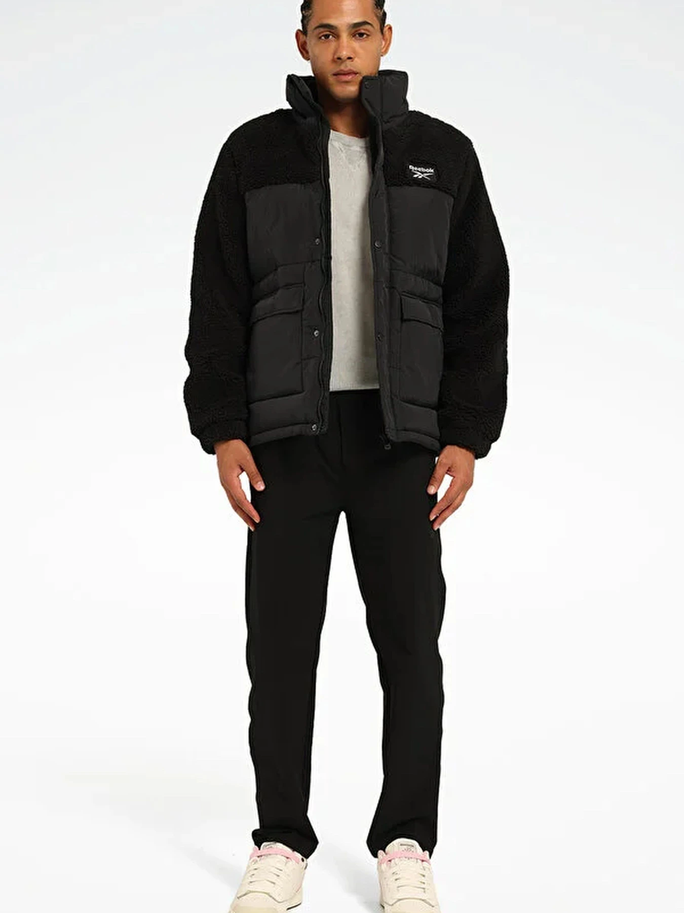 Куртки и дубленки Reebok SELMINA JACKET модель 101972119 Куртки и дубленки Reebok SELMINA JACKET модель 101972119 Фото