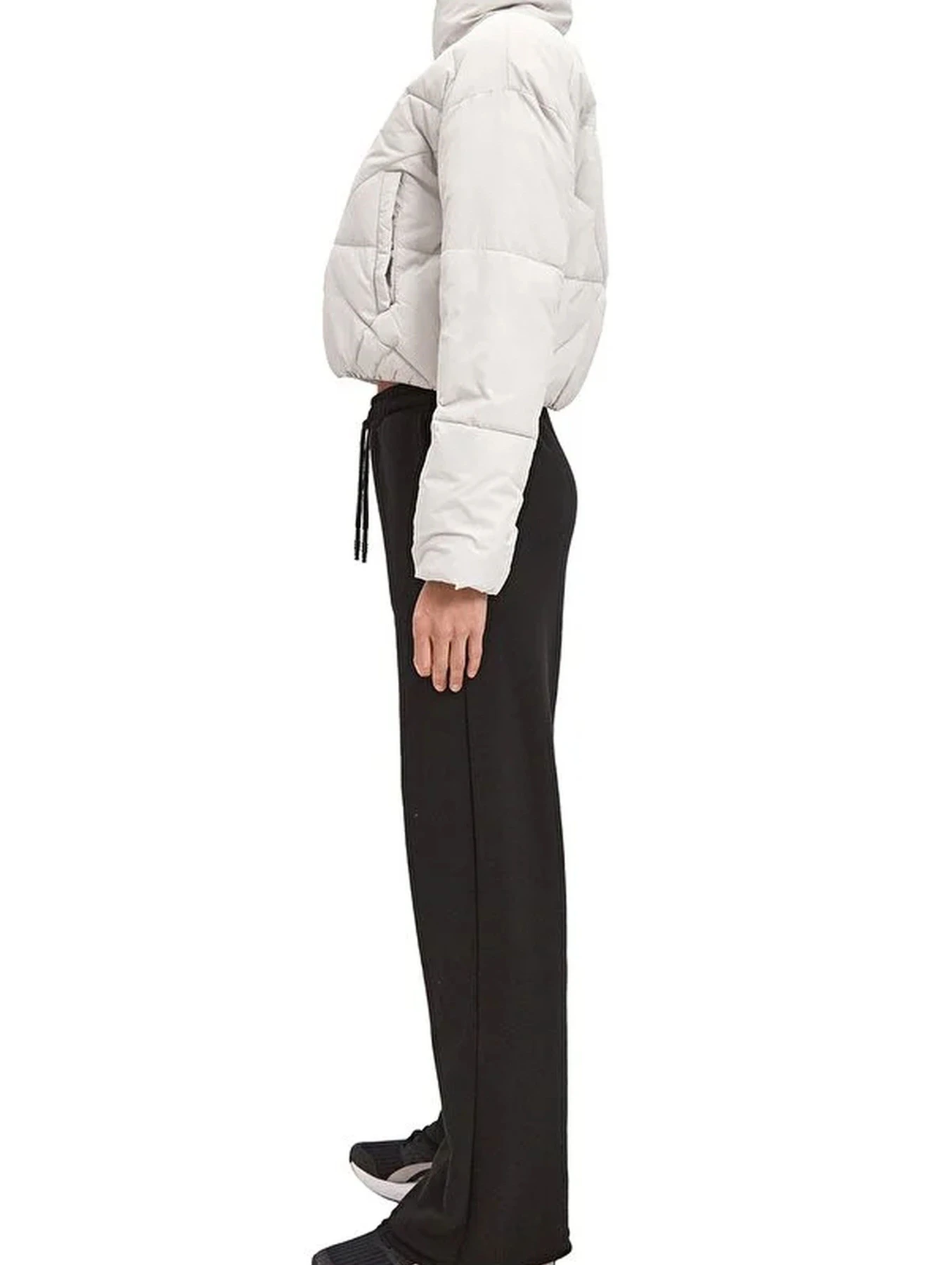 Куртки и дубленки Reebok ALYSSA JACKET модель 101972128 Куртки и дубленки Reebok ALYSSA JACKET модель 101972128 Фото