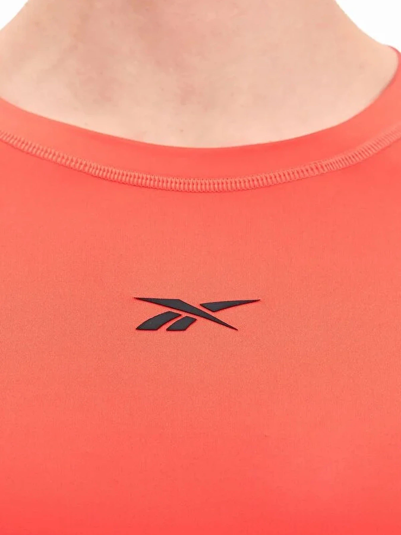 Футболки и поло Reebok ERS PERFORM SHORT SLEEVE модель 102017822 Футболки и поло Reebok ERS PERFORM SHORT SLEEVE модель 102017822 Фото