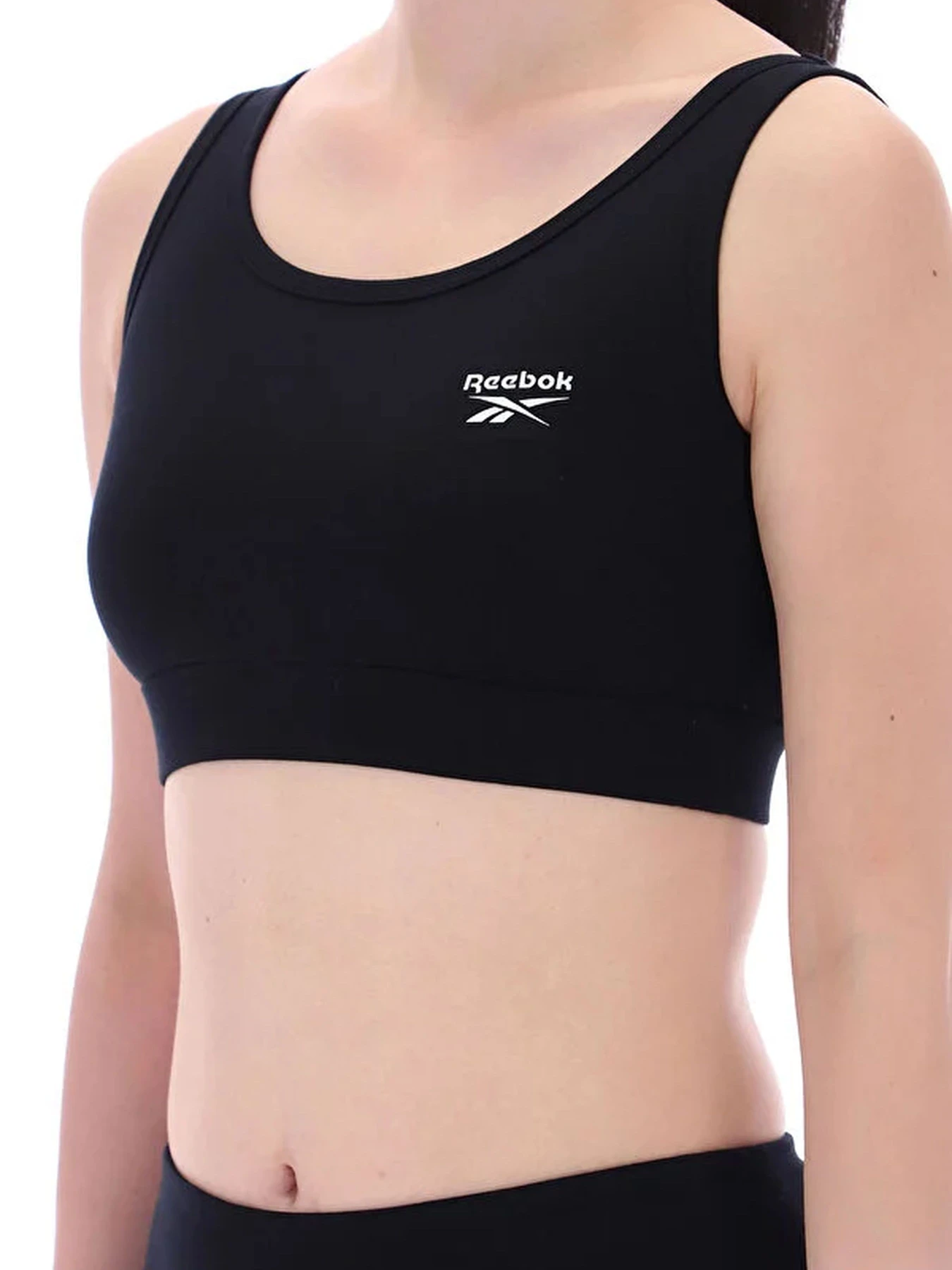 Футболки и поло Reebok LUNA SCOOP NECK SMALL LOG модель 102255721 Футболки и поло Reebok LUNA SCOOP NECK SMALL LOG модель 102255721 Фото