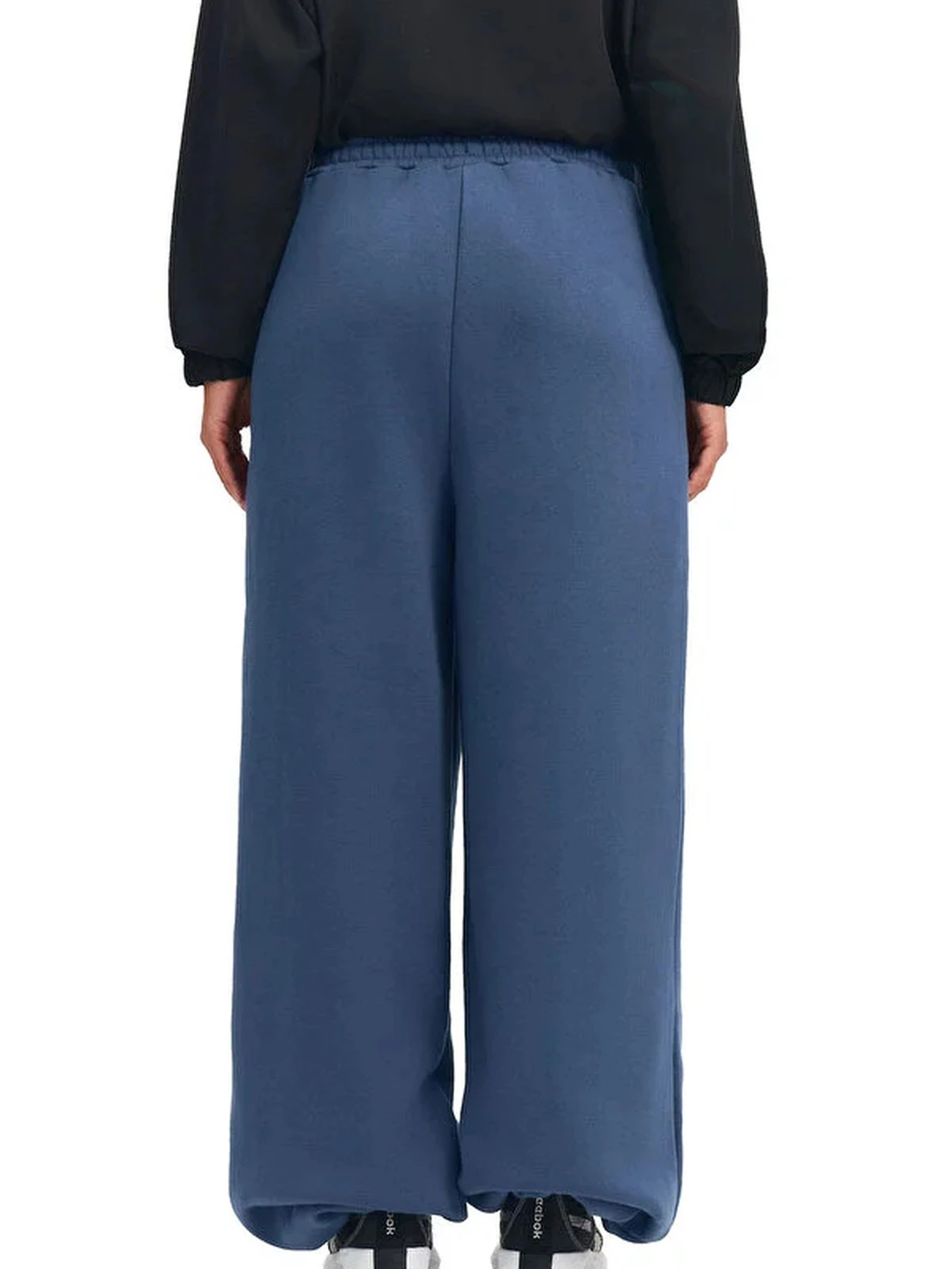 Брюки Reebok OVERSIZED WIDE LEG PANT модель 102255779 Брюки Reebok OVERSIZED WIDE LEG PANT модель 102255779 Фото