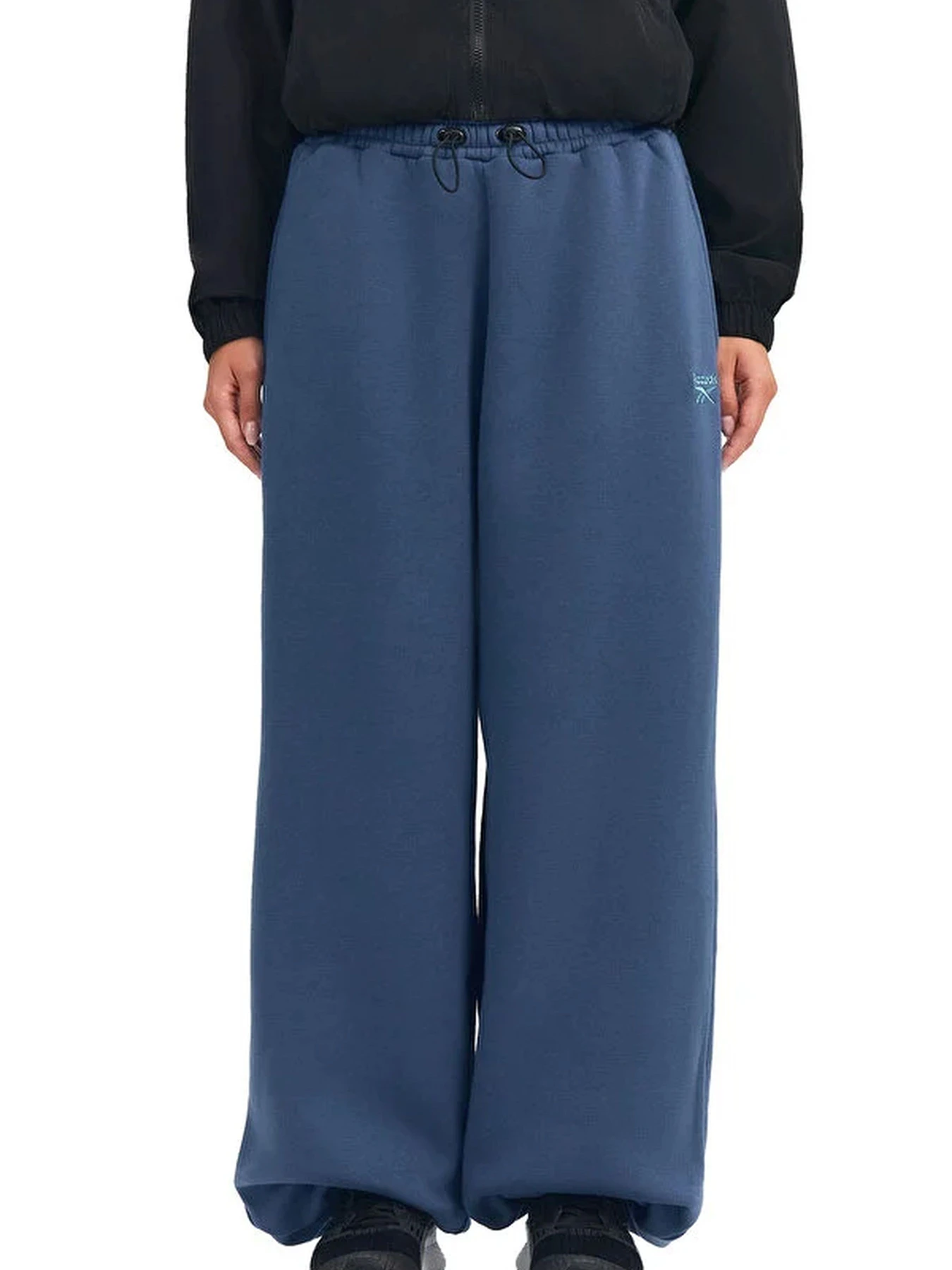 Брюки Reebok OVERSIZED WIDE LEG PANT модель 102255779 Брюки Reebok OVERSIZED WIDE LEG PANT модель 102255779 Фото