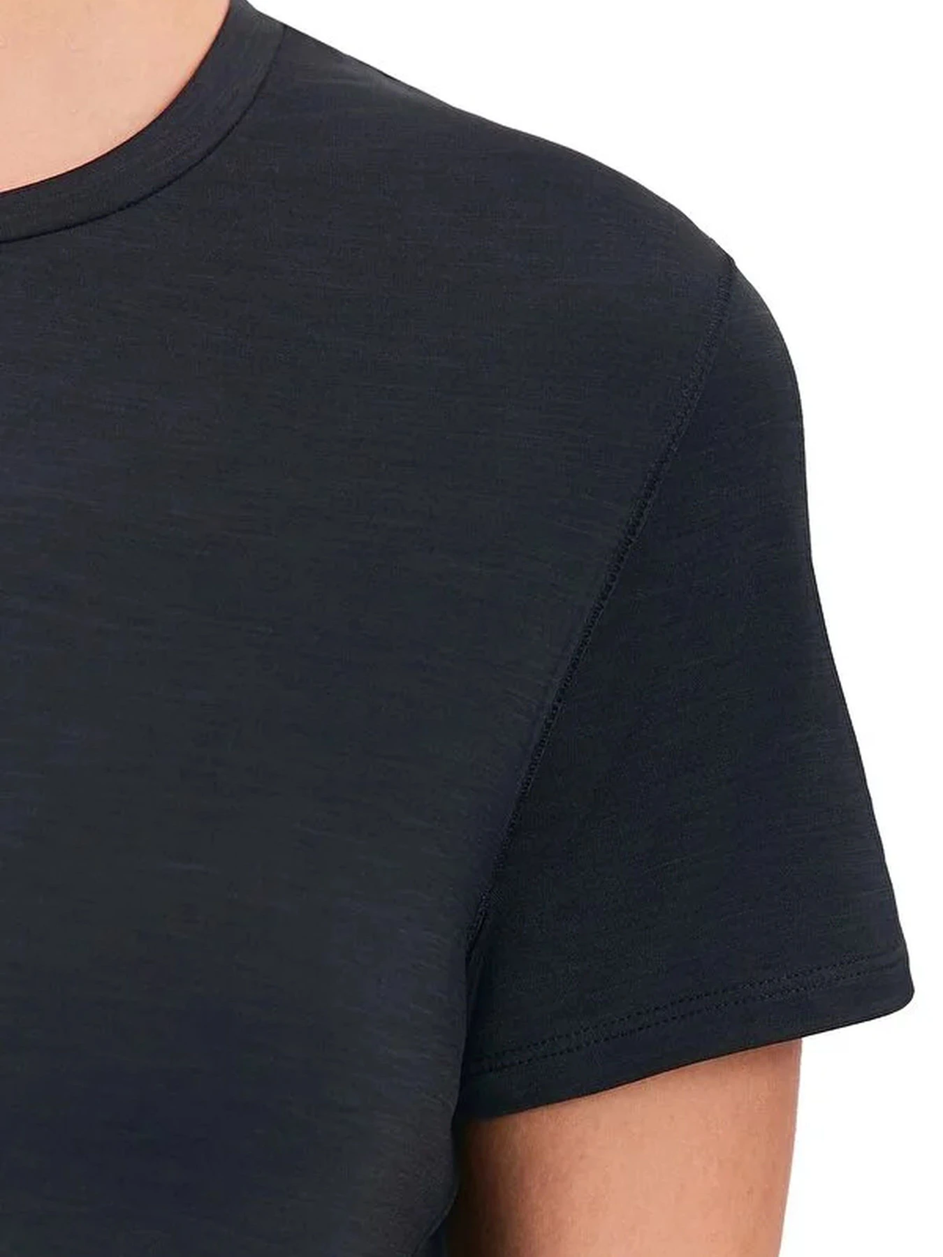 Футболки и поло Reebok RBK CHILL ATHLETIC TEE модель 102256004 Футболки и поло Reebok RBK CHILL ATHLETIC TEE модель 102256004 Фото