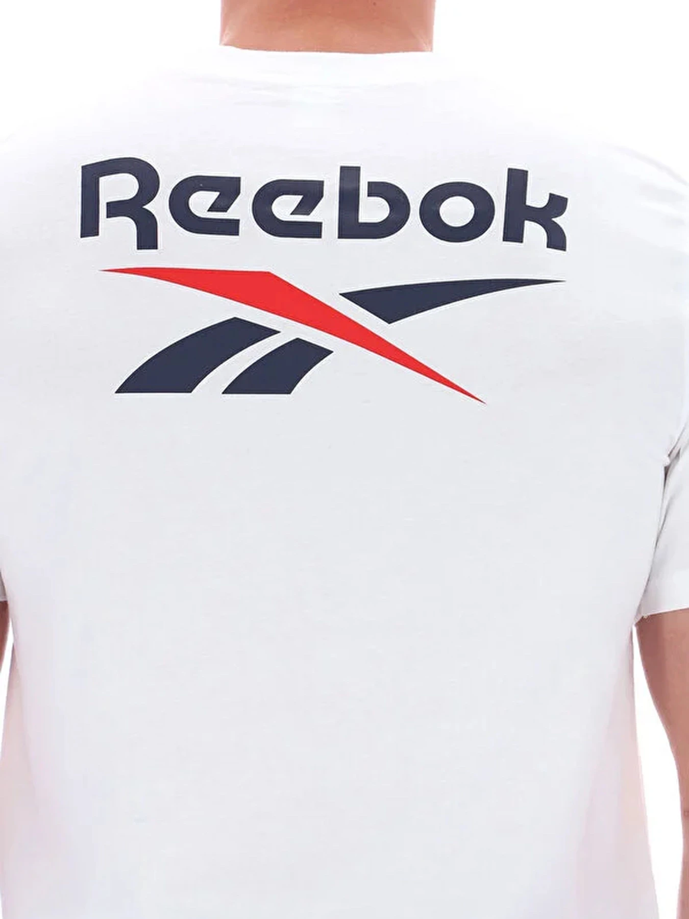 Футболки и поло Reebok MITCHAM FRNT BK LOGO CREW модель 102247919 Футболки и поло Reebok MITCHAM FRNT BK LOGO CREW модель 102247919 Фото