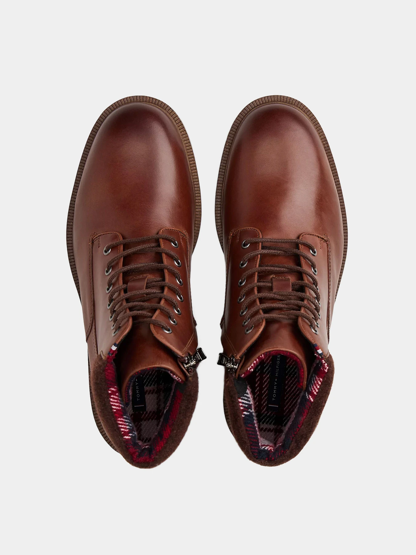 Ботинки и сапоги Tommy Hilfiger модель FM0FM05562-GVI Ботинки и сапоги Tommy Hilfiger модель FM0FM05562-GVI Фото