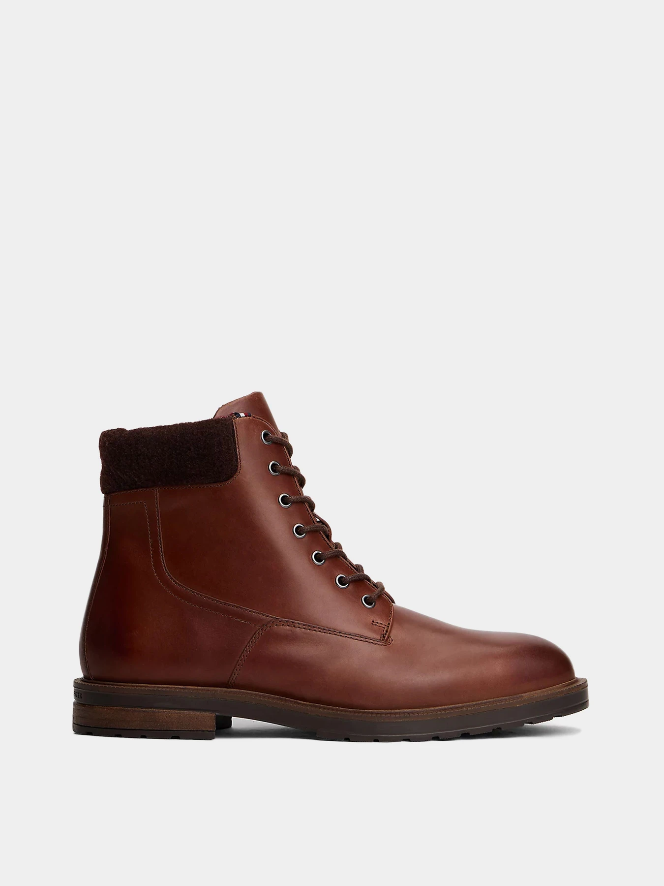 Ботинки и сапоги Tommy Hilfiger модель FM0FM05562-GVI Ботинки и сапоги Tommy Hilfiger модель FM0FM05562-GVI Фото